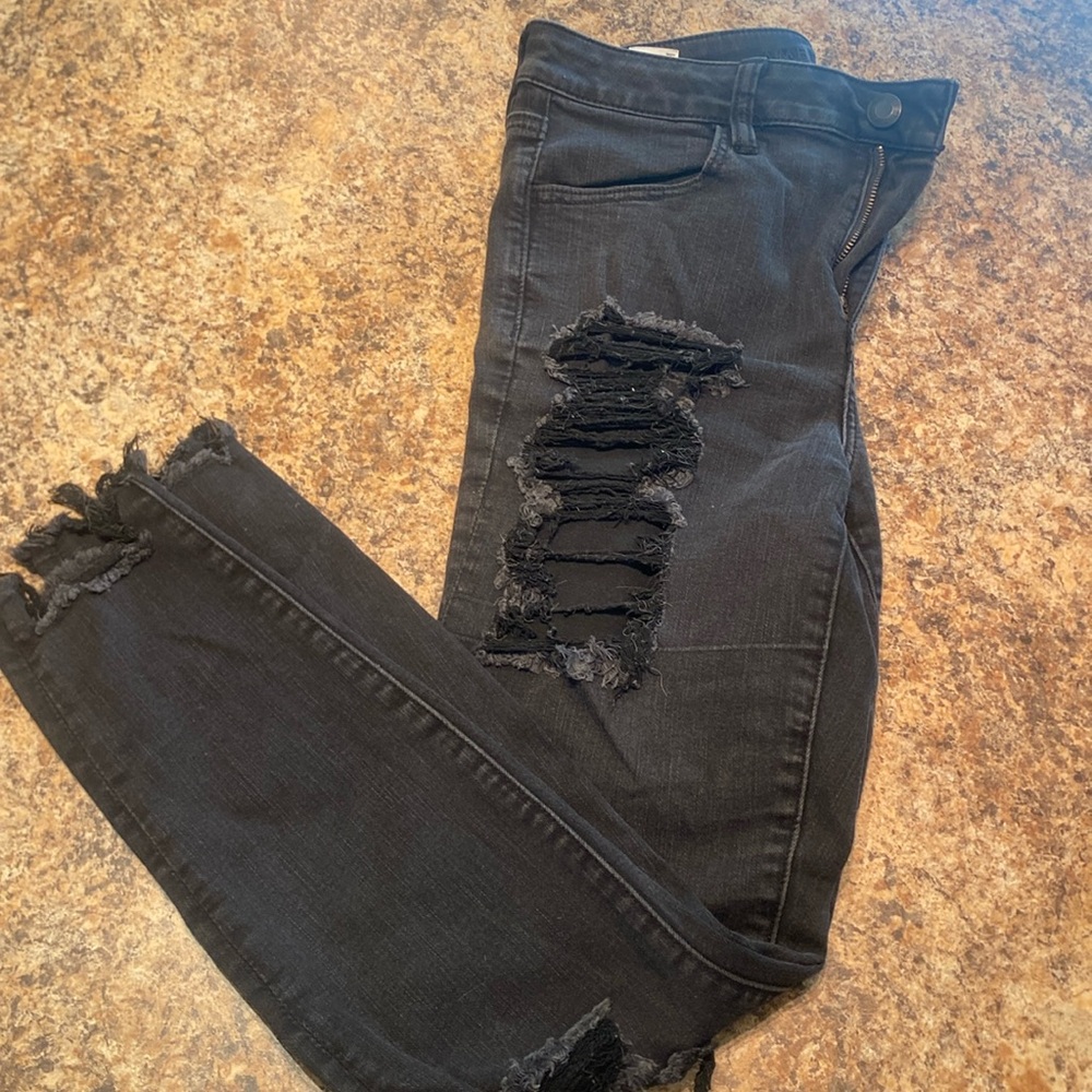American eagle skinny distressed jeans